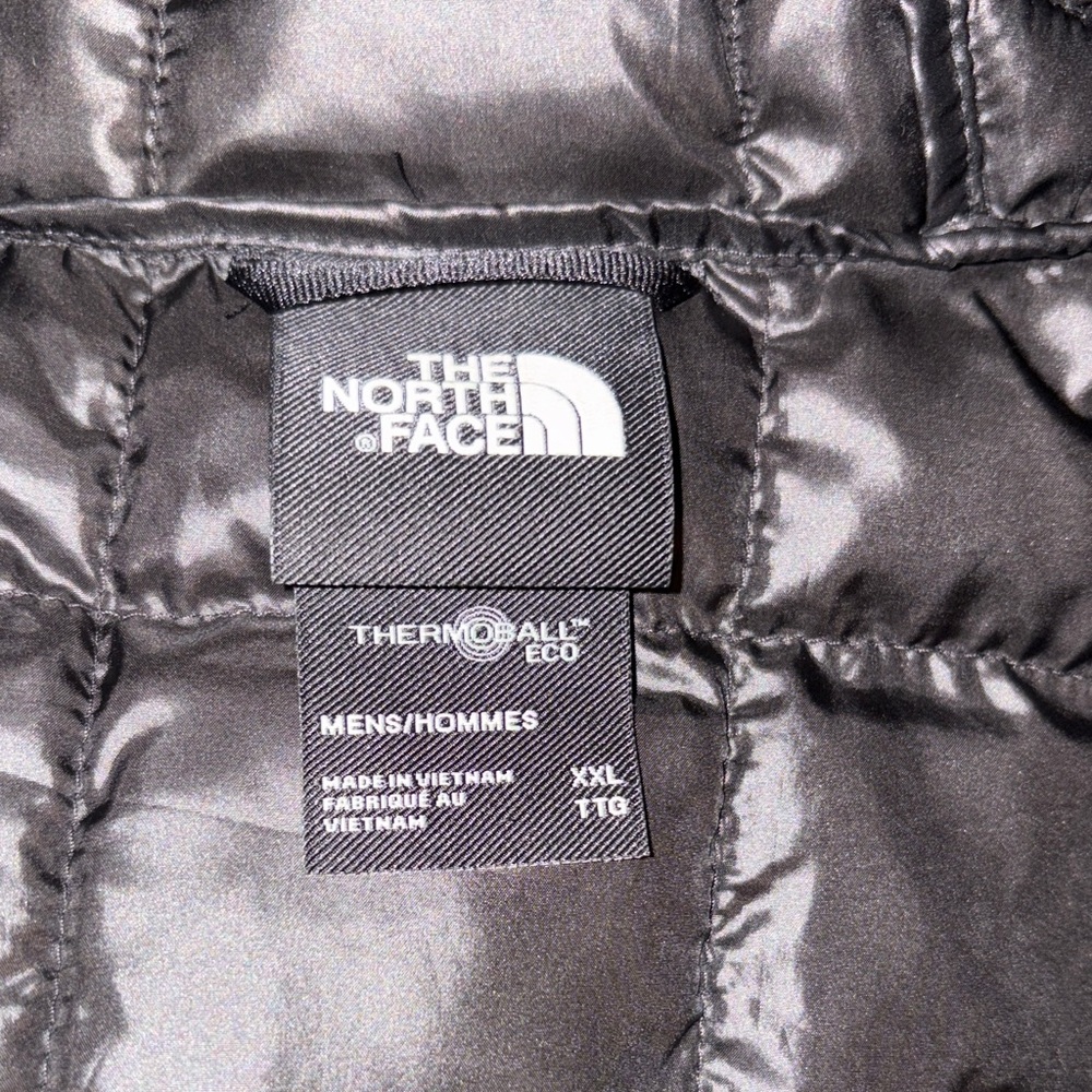 The North Face Quilted Black Jacket - Picture 3 of 8